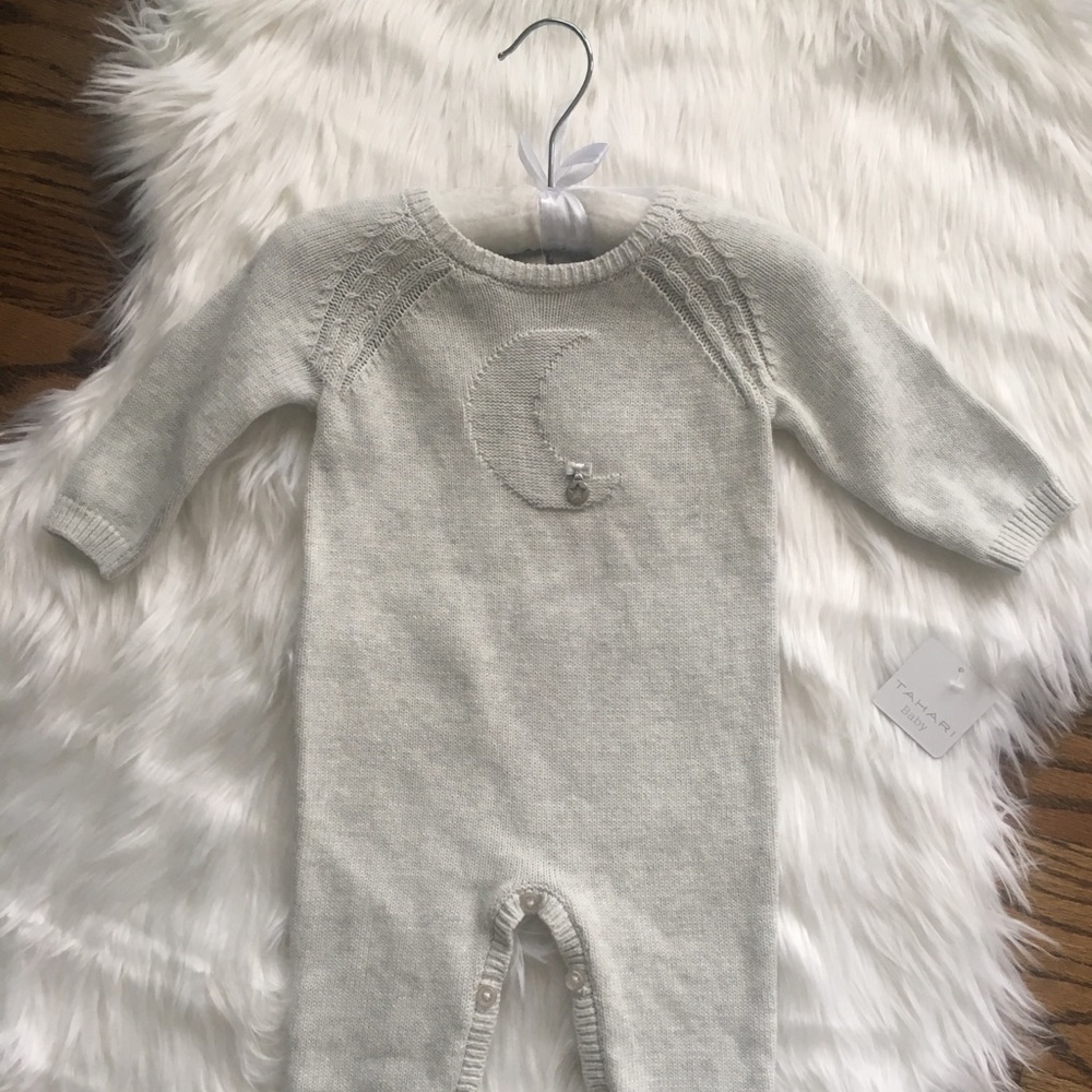Cute baby 3-6 month size 1 piece outfit